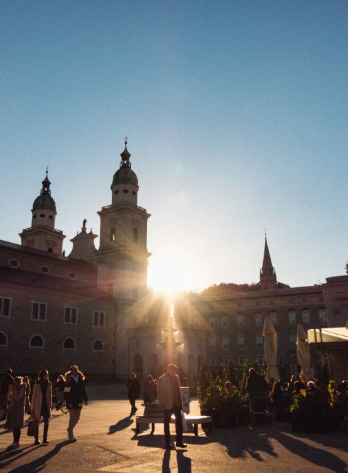 Das Alpina Alpendorf befindet sich in unmittelbarer Nähe zu der Mozartstadt Salzburg. 