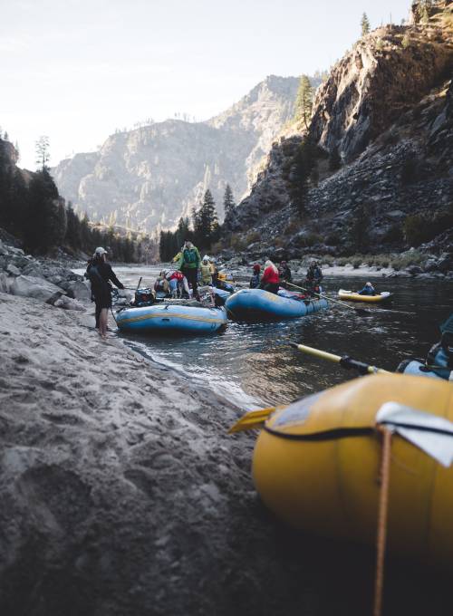 Viel Aktion beim Rafting auf der Salzach im Land Salzburg.