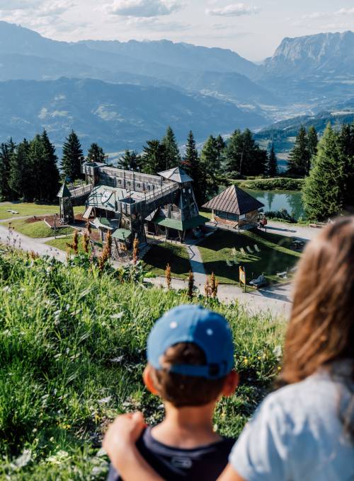 Der Geisterberg ist ein beliebtes Ausflugsziel für Familien während ihres Aufenthaltes im Alpina Familiy, Spa & Sporthotel. 
